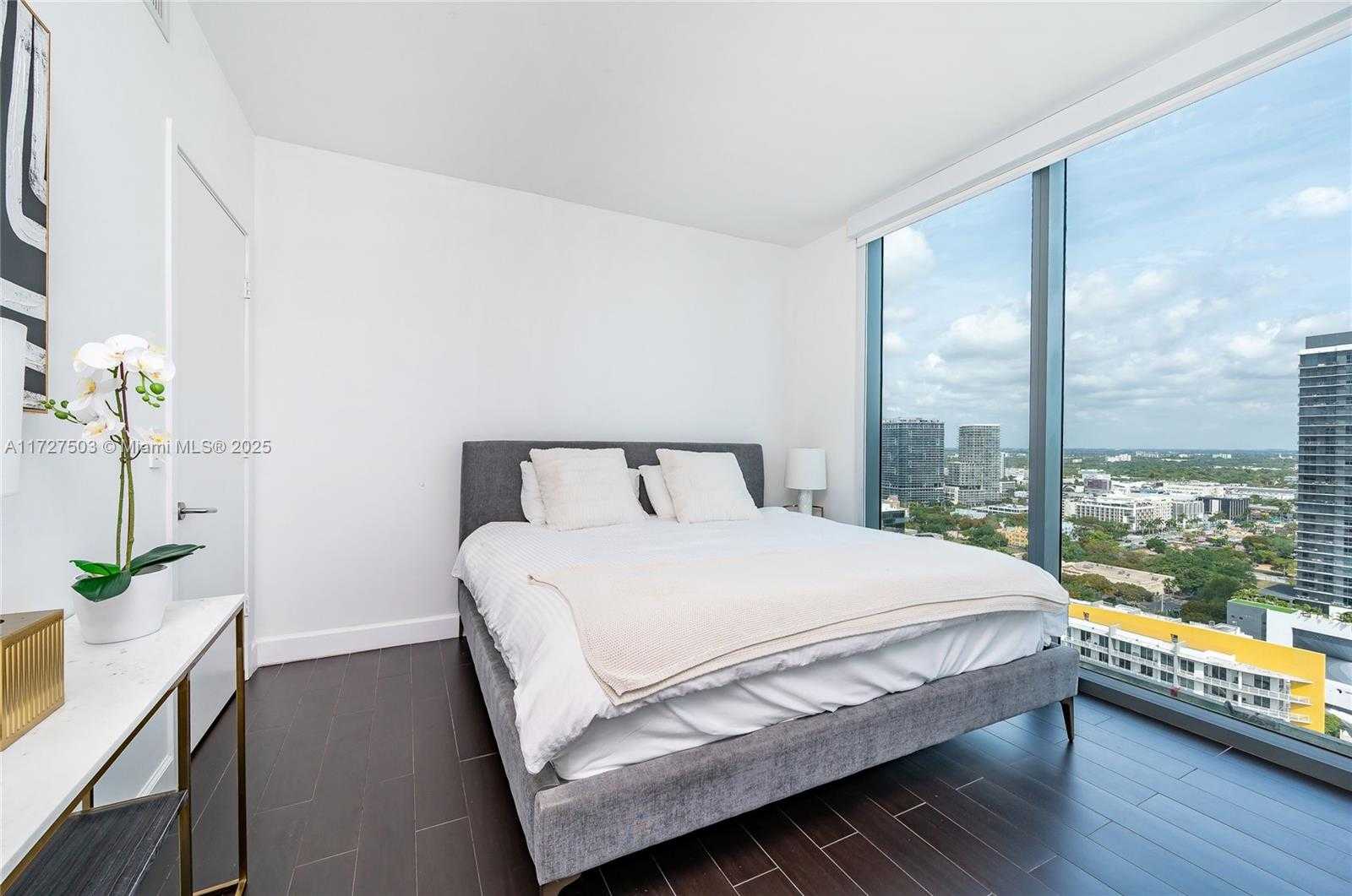 Small Image of 460 NORTH EAST 28TH ST #2601, Miami Number 8