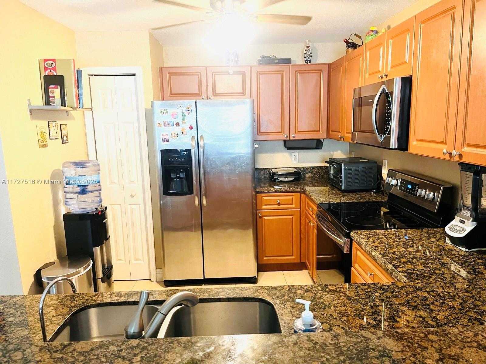 Small Image of 10902 NORTH WEST 83RD ST #112, Doral Number 14