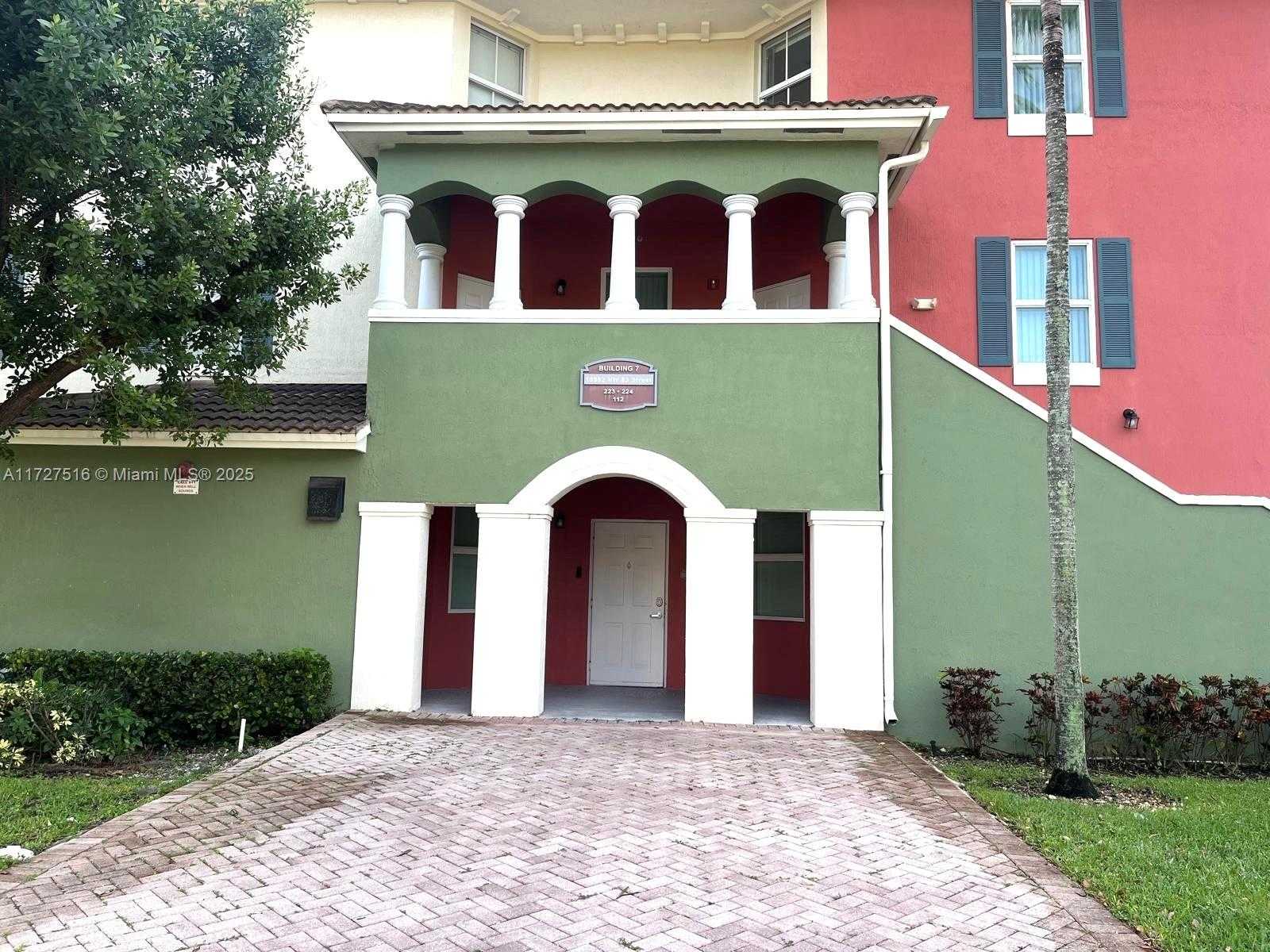 Small Image of 10902 NORTH WEST 83RD ST #112, Doral Number 2