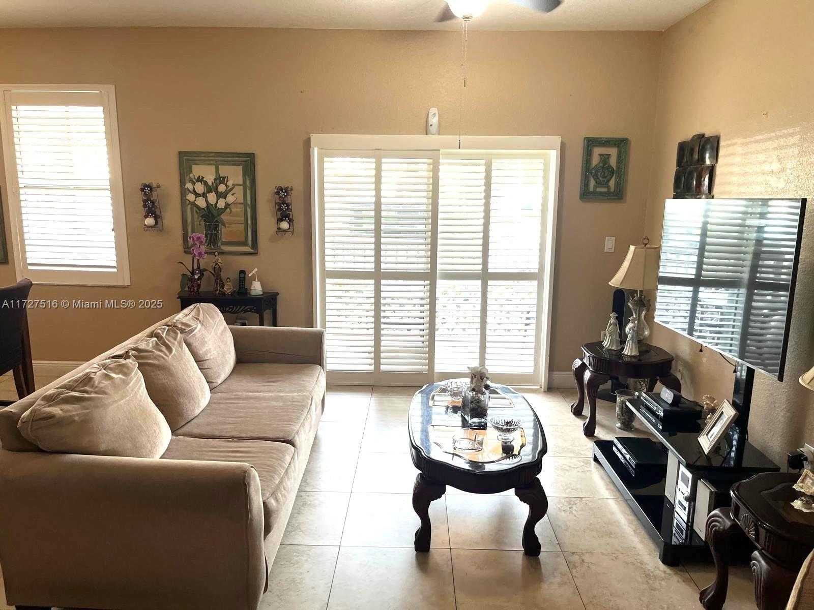 Small Image of 10902 NORTH WEST 83RD ST #112, Doral Number 8