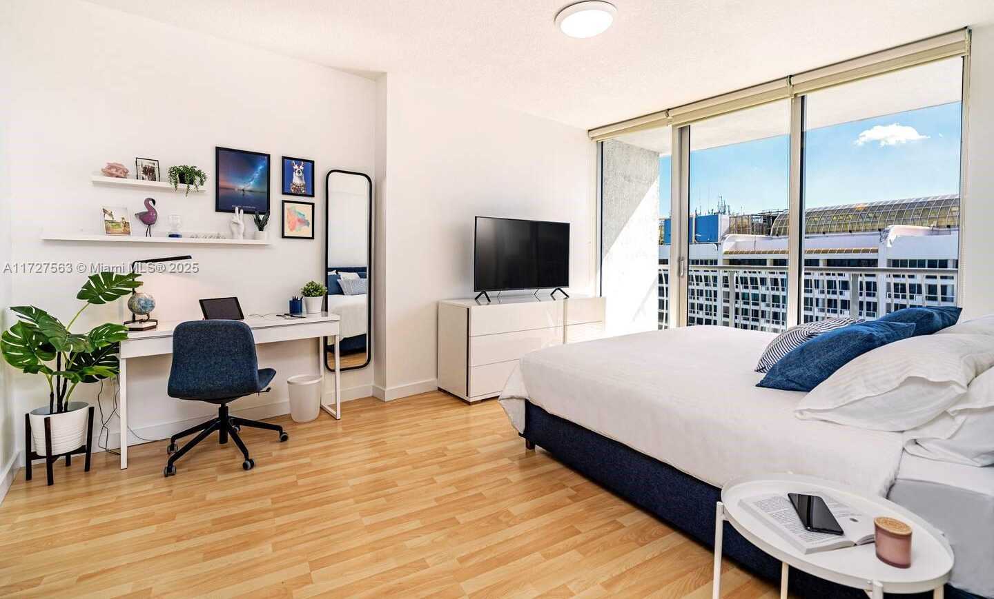 Small Image of 1750 NORTH BAYSHORE DR #3906, Miami Number 10