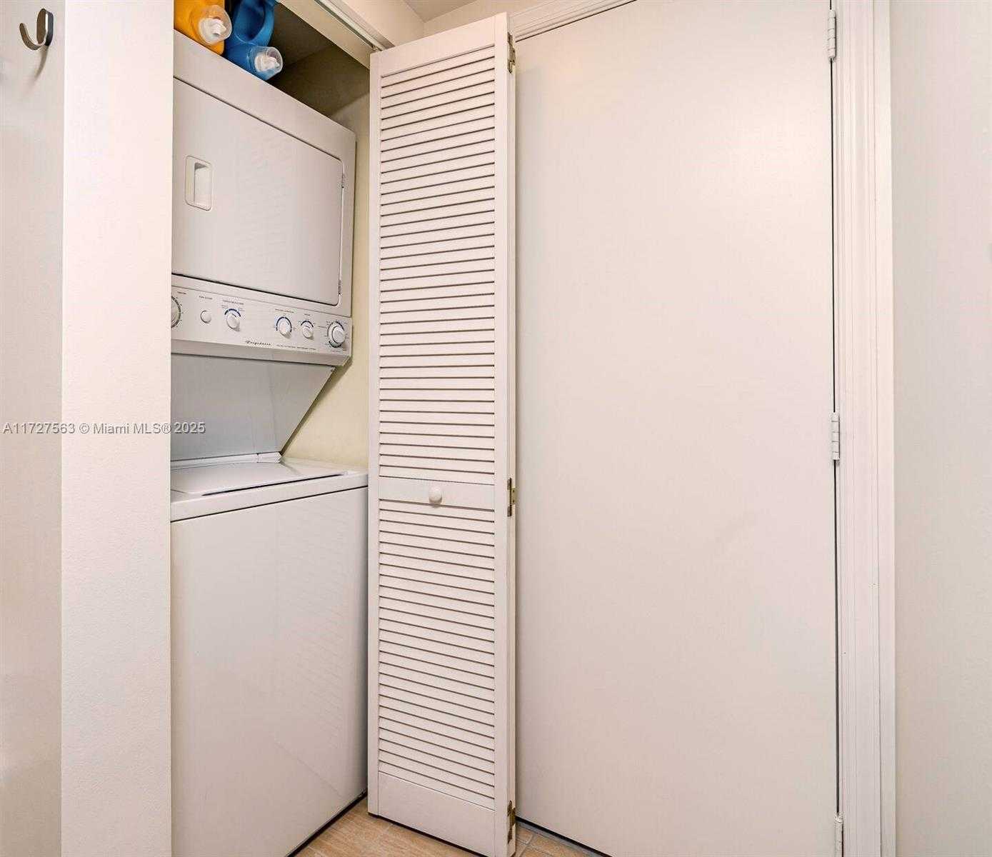 Small Image of 1750 NORTH BAYSHORE DR #3906, Miami Number 14
