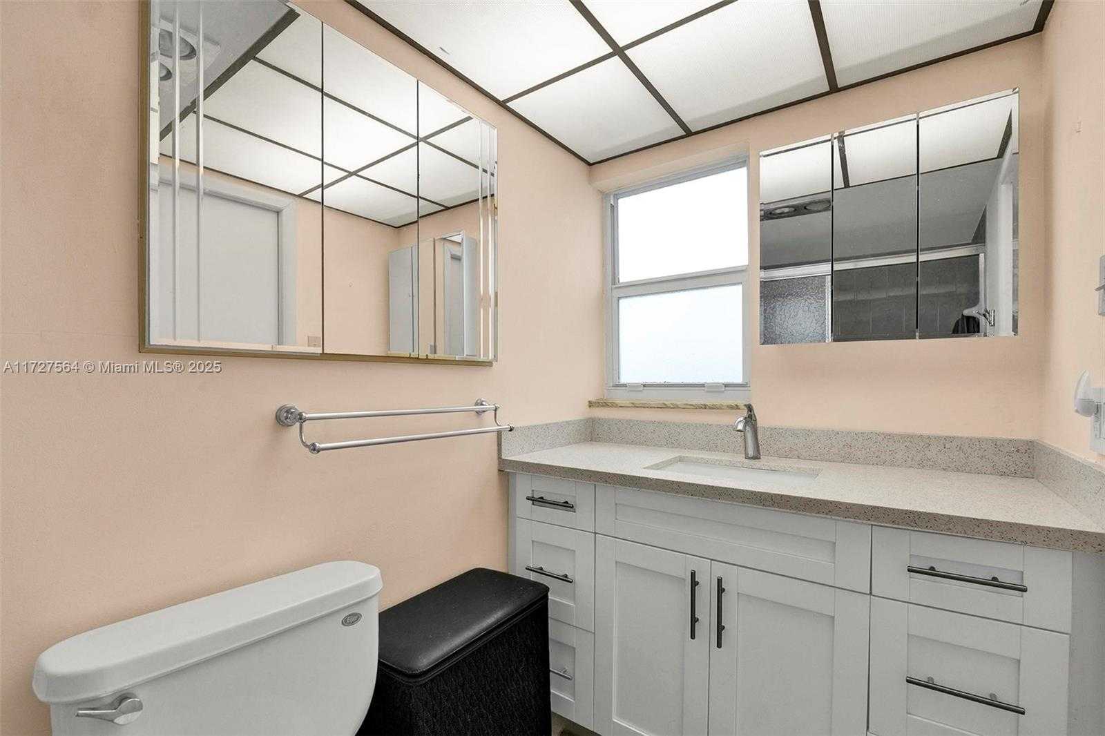 Small Image of 501 NORTH EAST 14TH AVE #601, Hallandale Beach Number 17