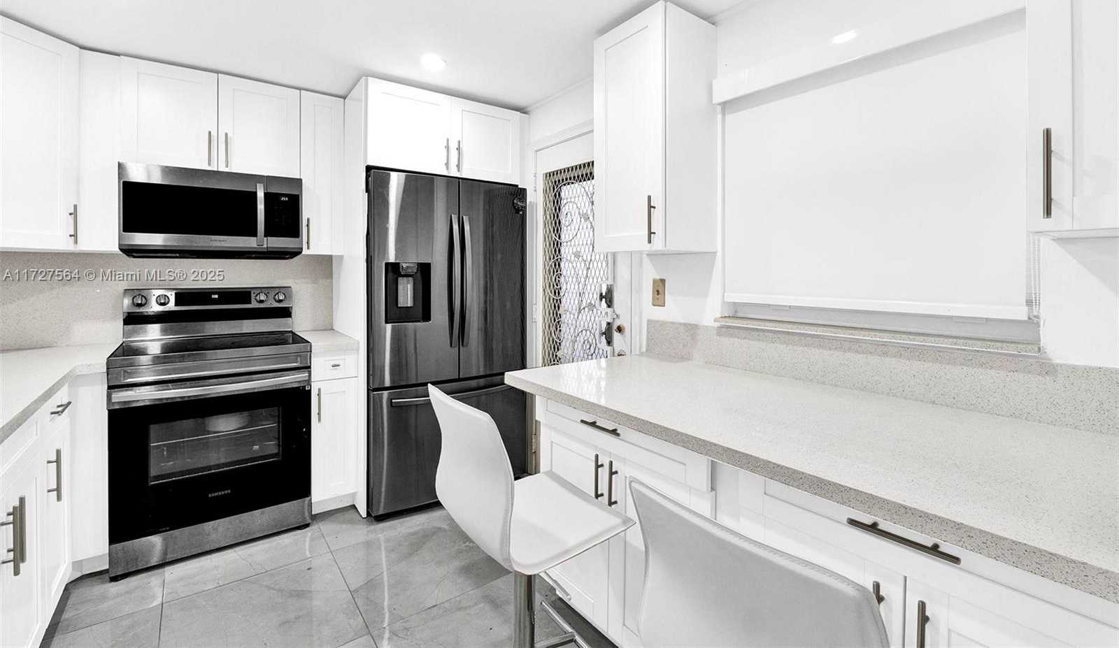 Small Image of 501 NORTH EAST 14TH AVE #601, Hallandale Beach Number 2