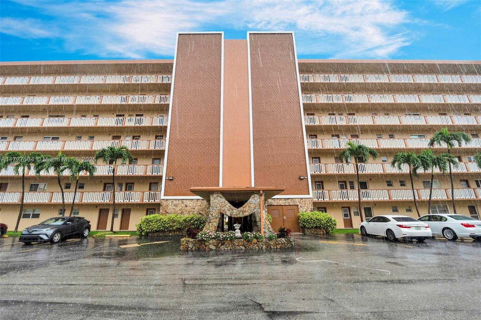 Small Image of 501 NORTH EAST 14TH AVE #601, Hallandale Beach Number 30