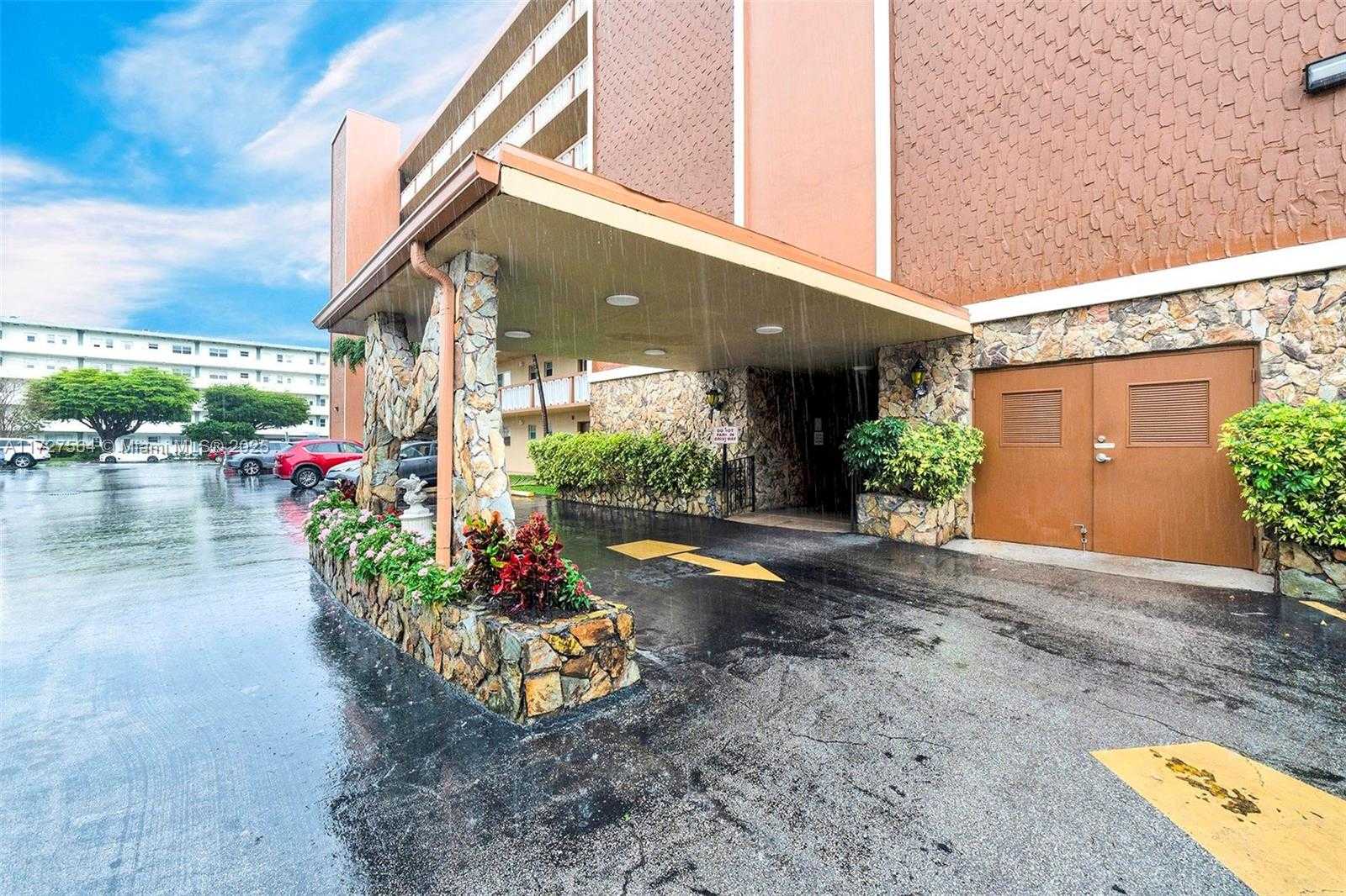 Small Image of 501 NORTH EAST 14TH AVE #601, Hallandale Beach Number 38