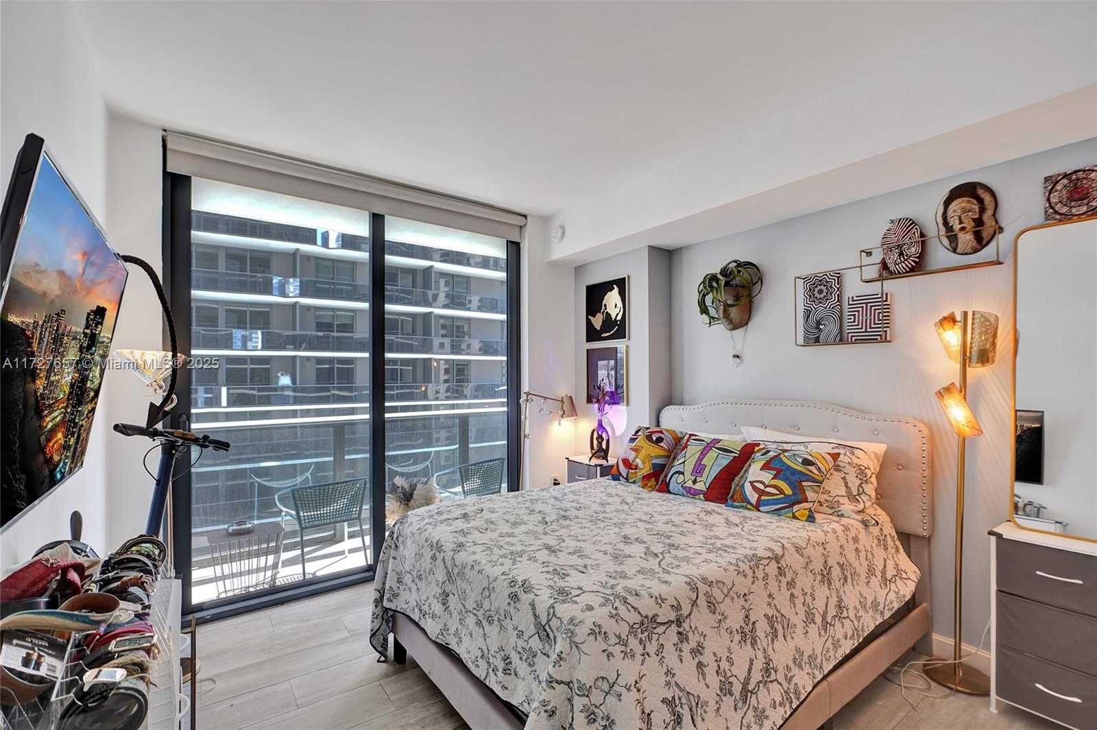 Small Image of 55 SOUTH WEST 9TH ST #1901, Miami Number 19