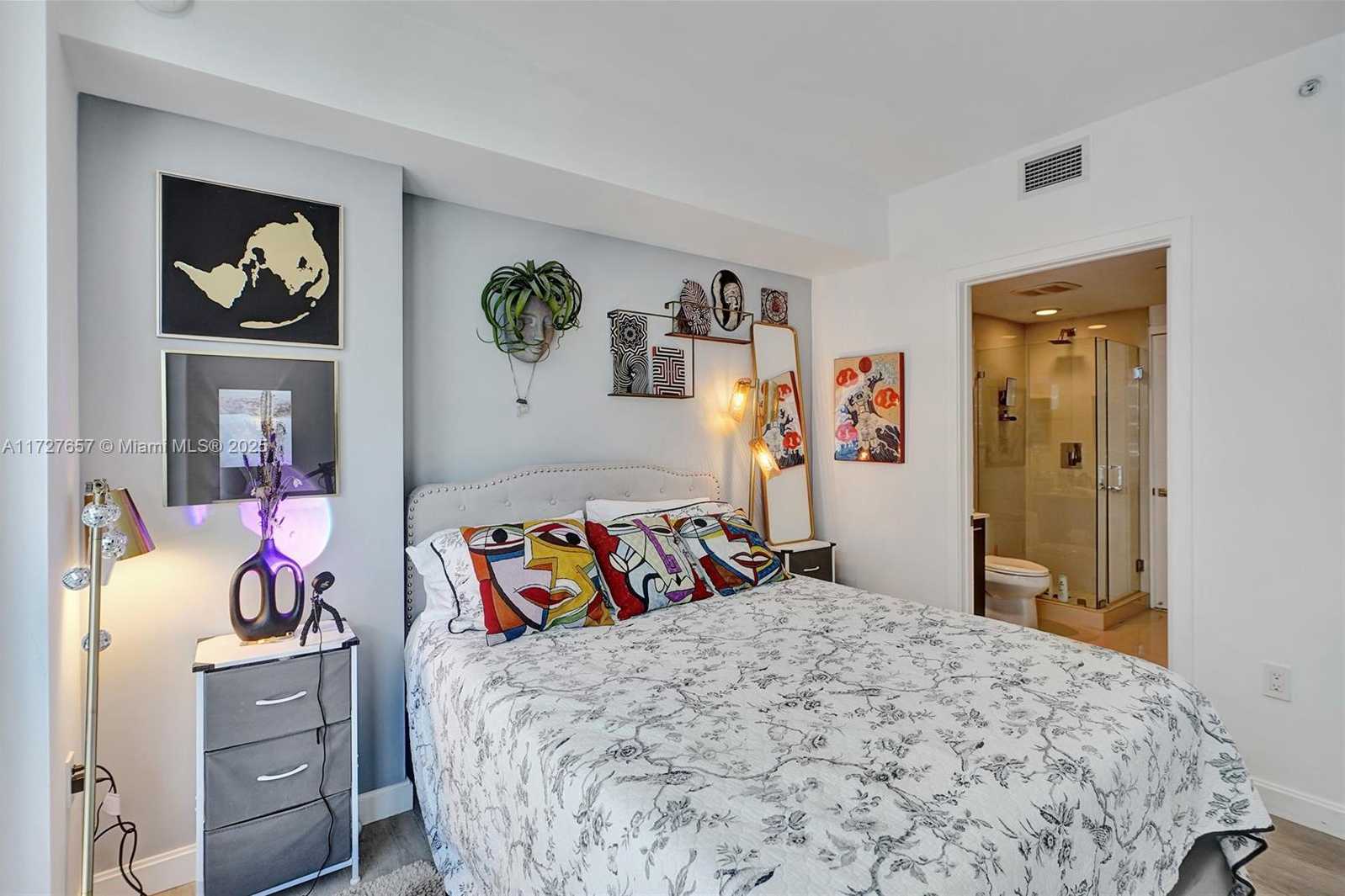 Small Image of 55 SOUTH WEST 9TH ST #1901, Miami Number 20