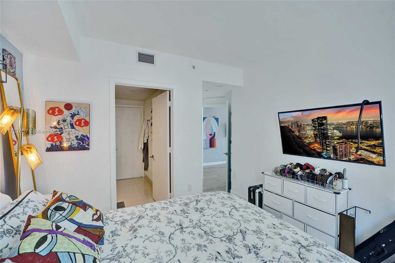 Small Image of 55 SOUTH WEST 9TH ST #1901, Miami Number 21