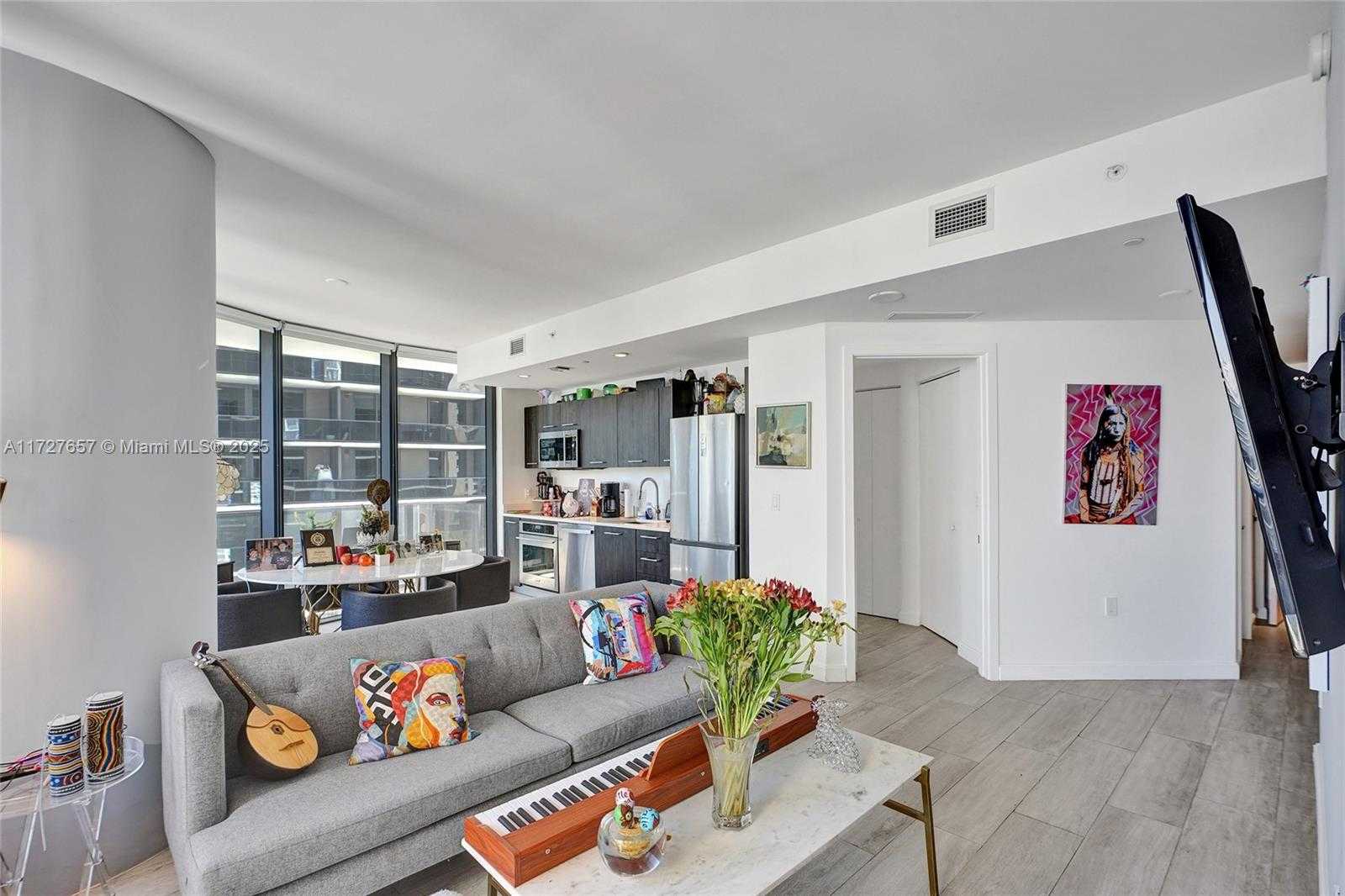 Small Image of 55 SOUTH WEST 9TH ST #1901, Miami Number 7