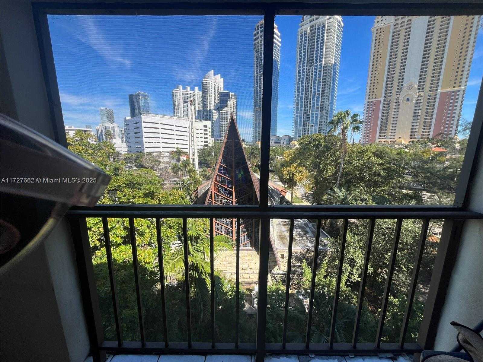 Small Image of 201 #538, Sunny Isles Beach Number 10