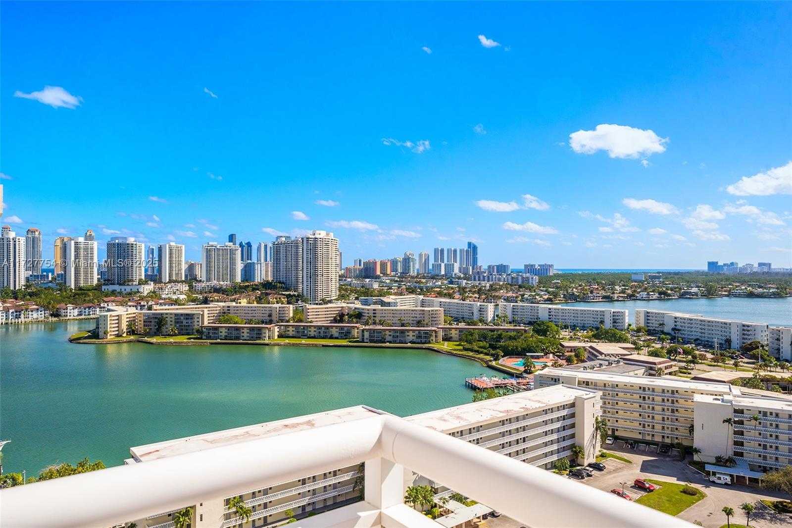 Small Image of 18011 BISCAYNE BLVD #PH03, Aventura Number 14