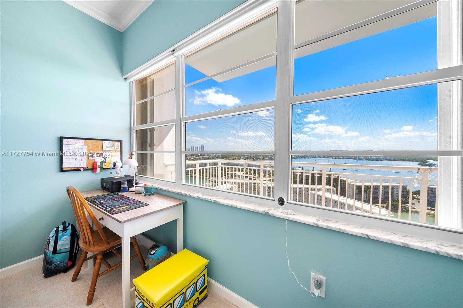 Small Image of 18011 BISCAYNE BLVD #PH03, Aventura Number 19