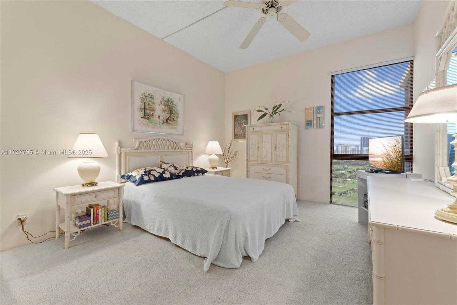 Small Image of 20301 WEST COUNTRY CLUB DR #PH25, Aventura Number 20