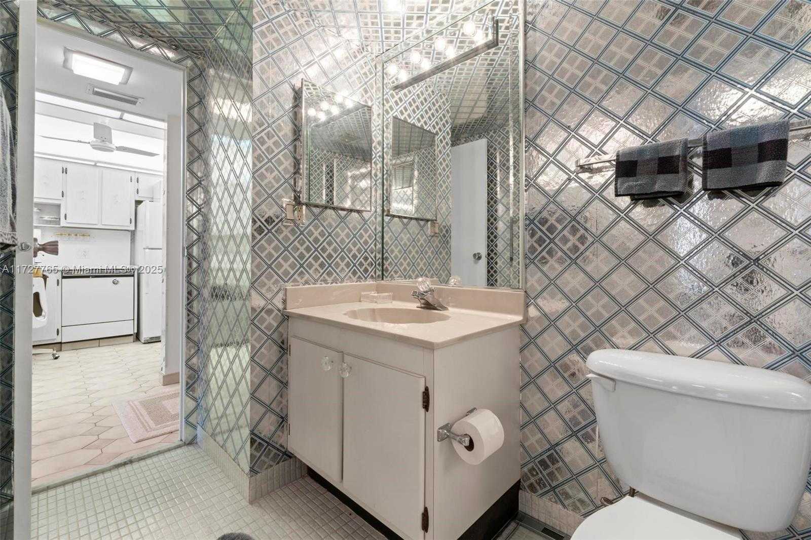 Small Image of 20301 WEST COUNTRY CLUB DR #PH25, Aventura Number 23