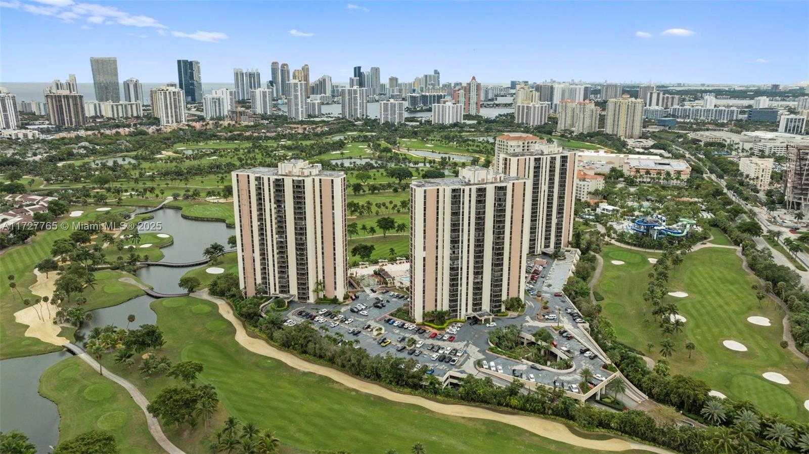 Small Image of 20301 WEST COUNTRY CLUB DR #PH25, Aventura Number 6