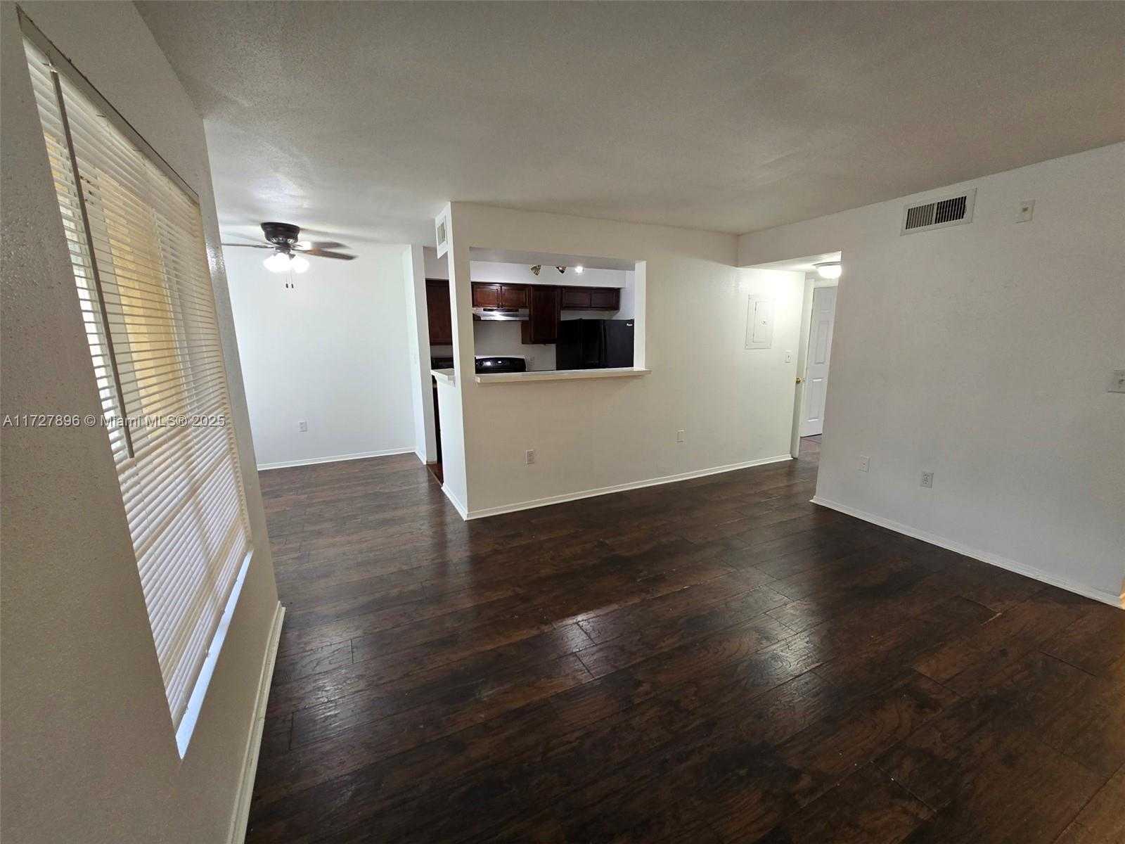 Small Image of 2622 NORTH WEST 33RD ST #2011, Oakland Park Number 6