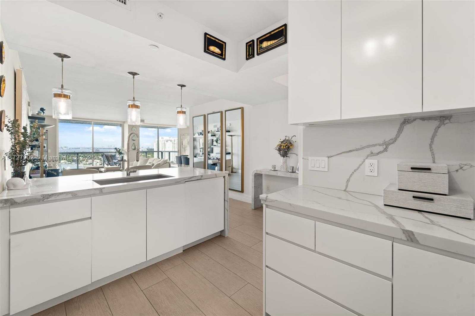 Small Image of 10 VENETIAN WAY #1903, Miami Beach Number 10