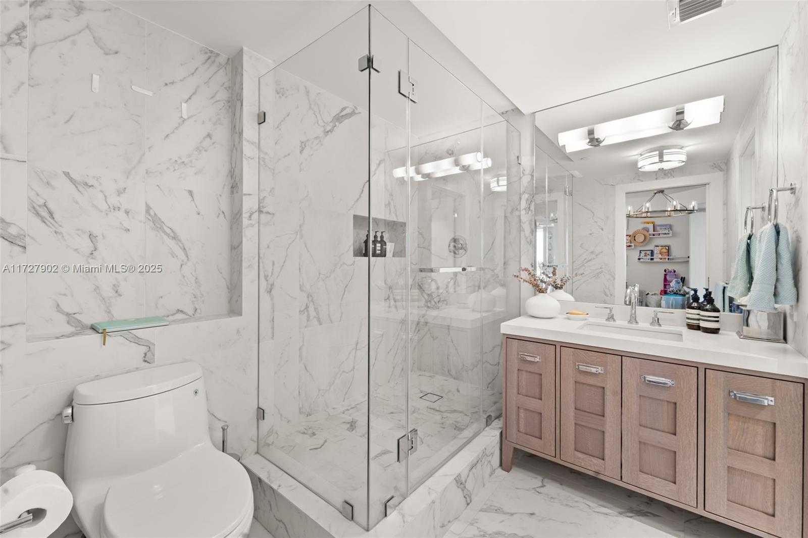 Small Image of 10 VENETIAN WAY #1903, Miami Beach Number 33