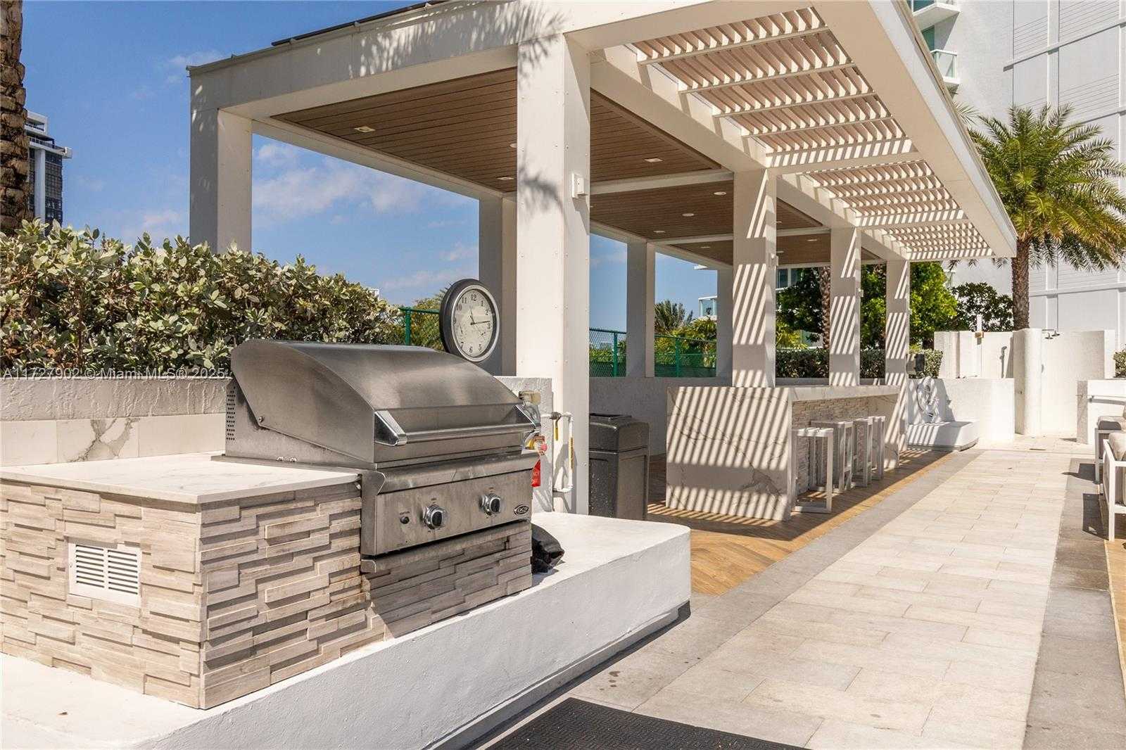 Small Image of 10 VENETIAN WAY #1903, Miami Beach Number 40