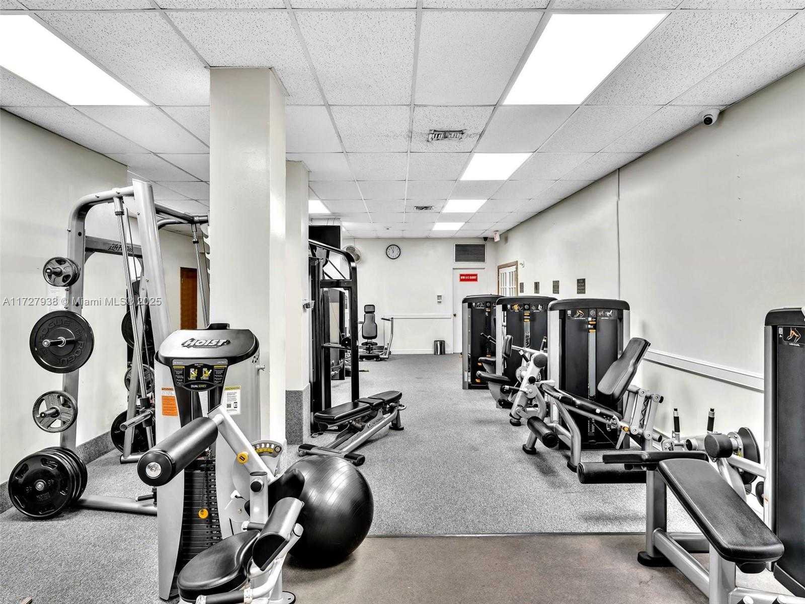 Small Image of 3800 SOUTH OCEAN DR #712A, Hollywood Number 25