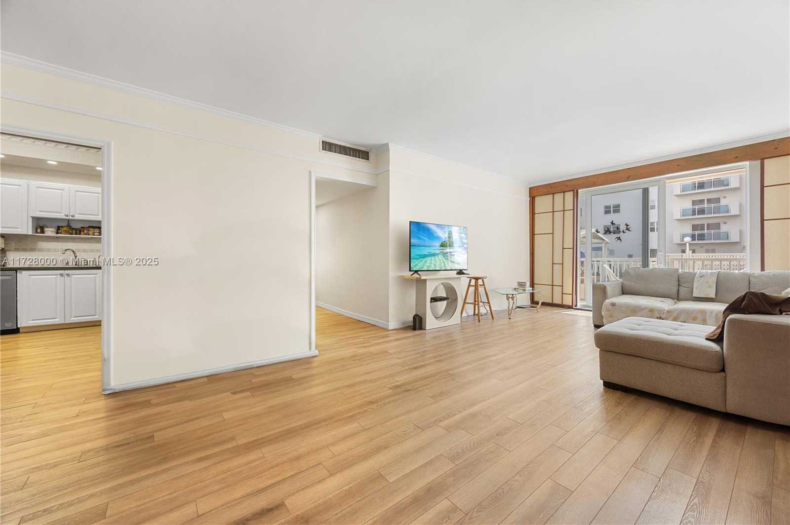 Small Image of 1601 SOUTH OCEAN DR #105, Hollywood Number 13