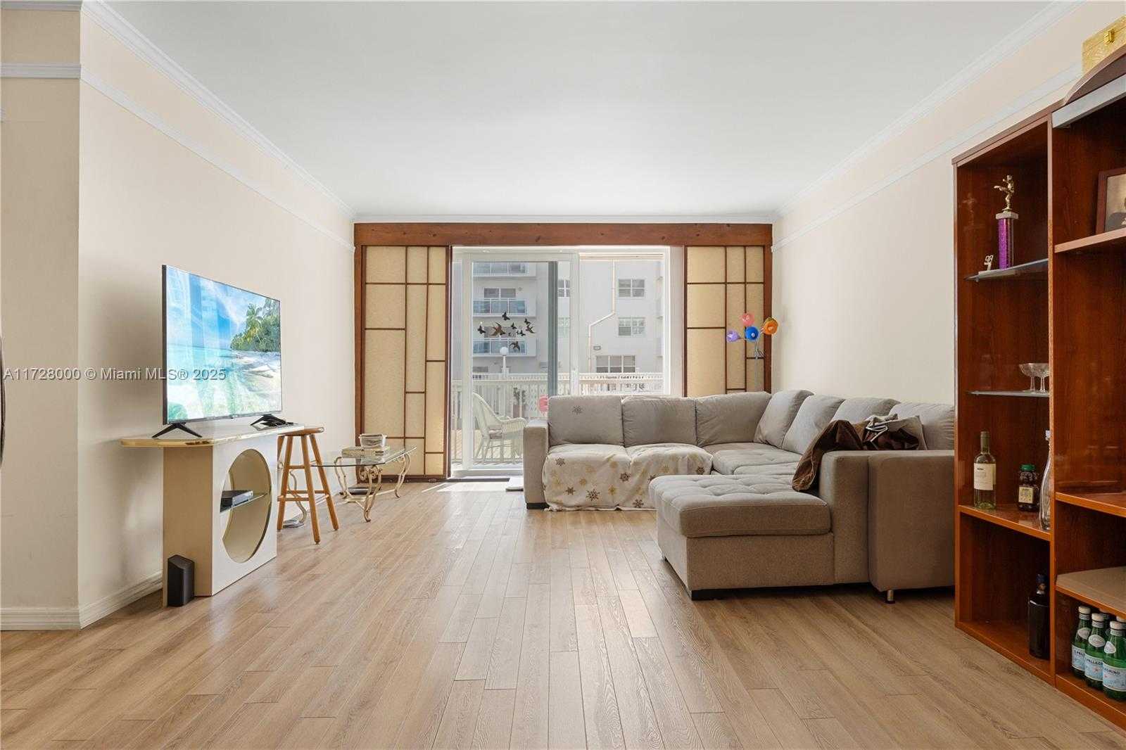 Small Image of 1601 SOUTH OCEAN DR #105, Hollywood Number 14