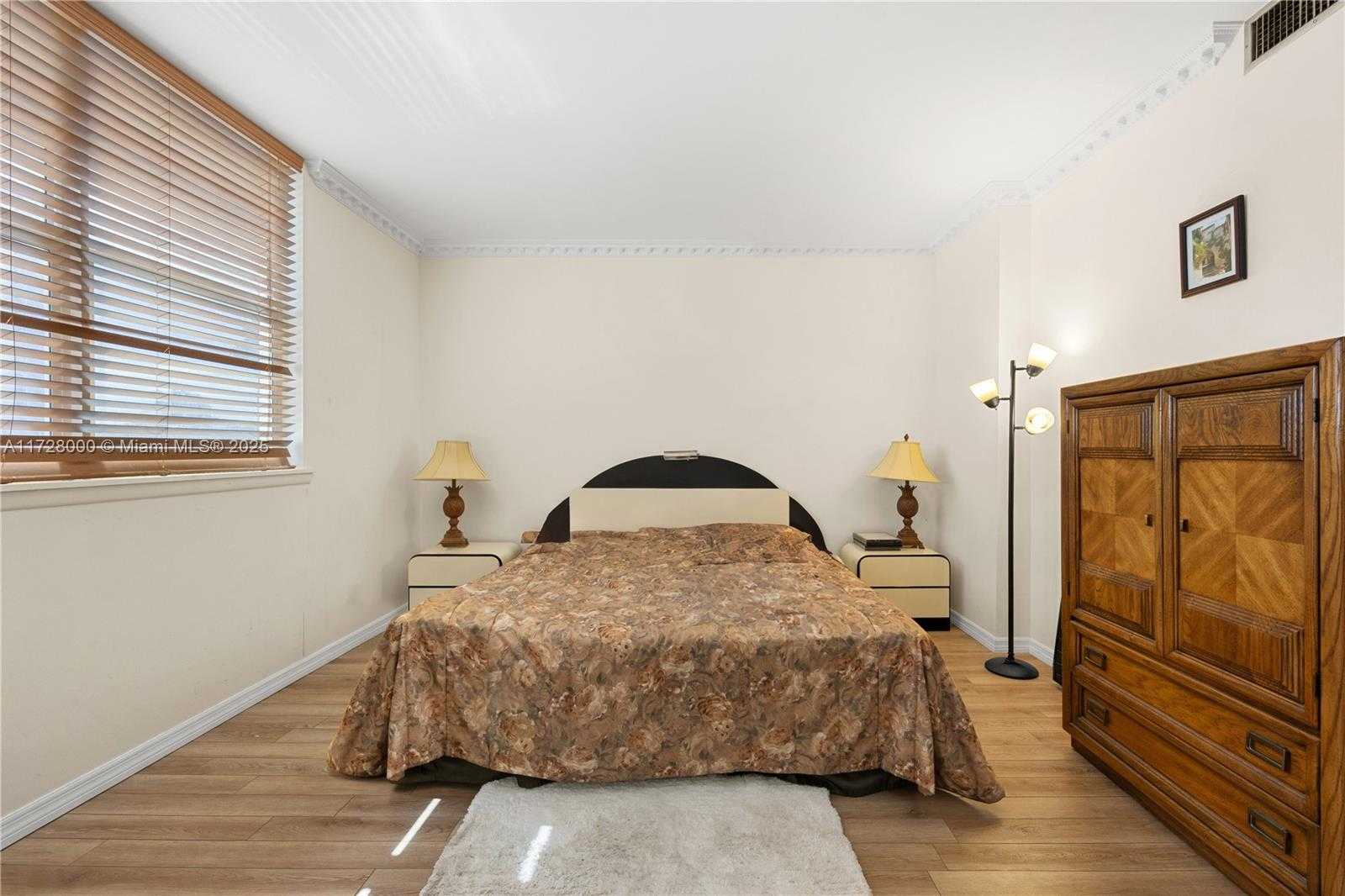 Small Image of 1601 SOUTH OCEAN DR #105, Hollywood Number 18