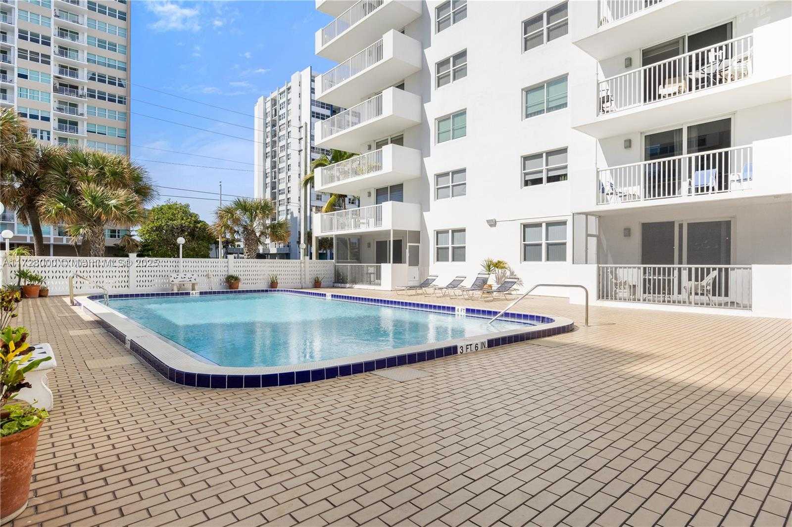 Small Image of 1601 SOUTH OCEAN DR #105, Hollywood Number 24