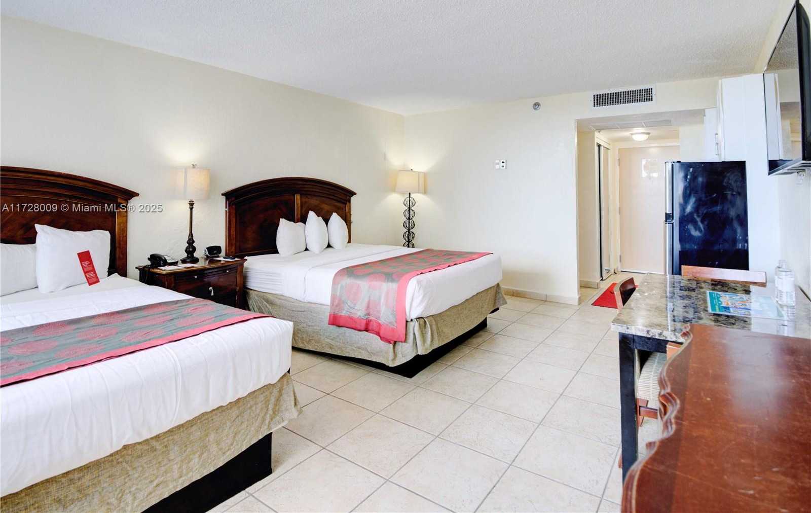 Small Image of 19201 COLLINS AVE #1141, Sunny Isles Beach Number 12