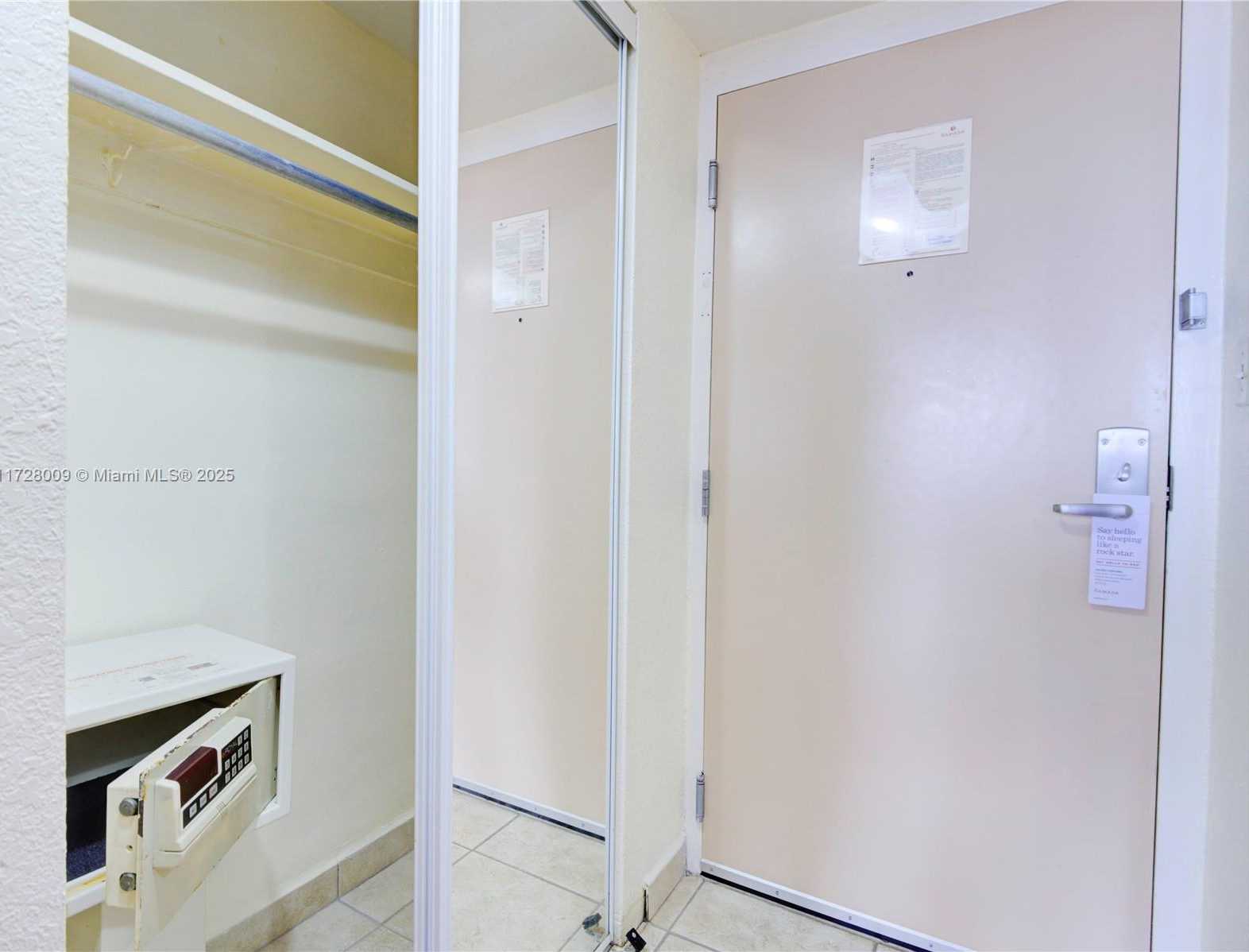 Small Image of 19201 COLLINS AVE #1141, Sunny Isles Beach Number 24