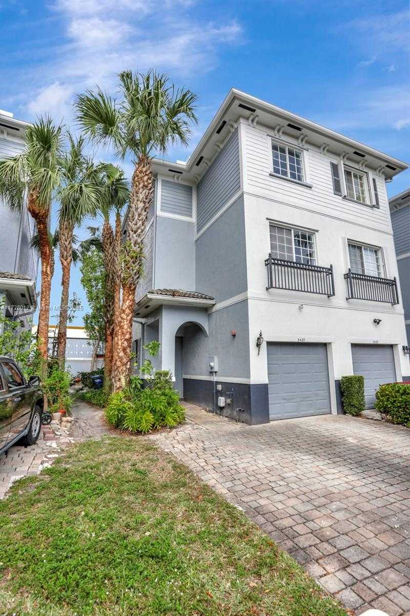 Small Image of 3427 NORTH WEST 14TH CT #3427, Lauderhill Number 4