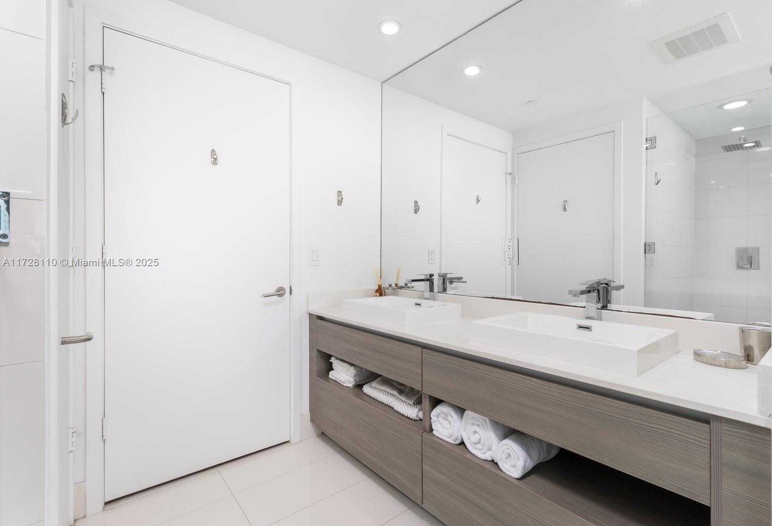 Small Image of 460 NORTH EAST 28TH ST #3105, Miami Number 17
