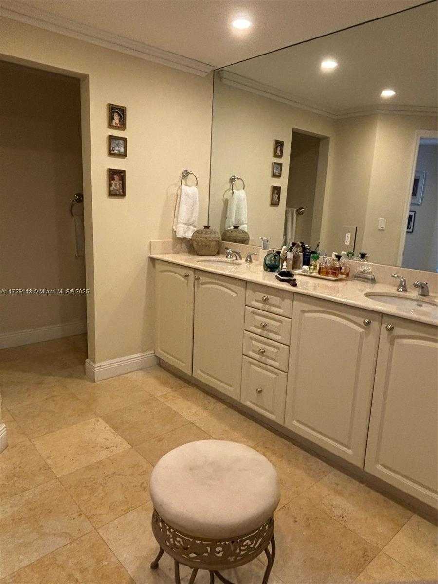 Small Image of 10350 WEST BAY HARBOR DR #10AB, Bay Harbor Islands Number 13