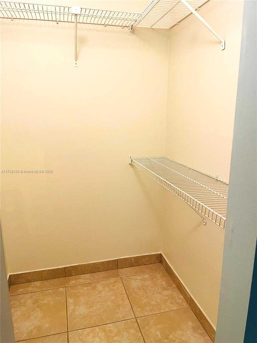 Small Image of 13904 SOUTH WEST 90TH TER #13904, Miami Number 13