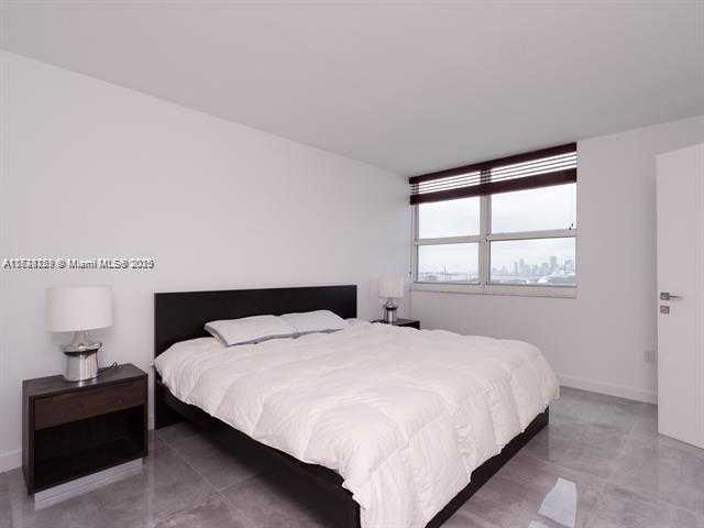 Small Image of 650 WEST AVE #2409, Miami Beach Number 17