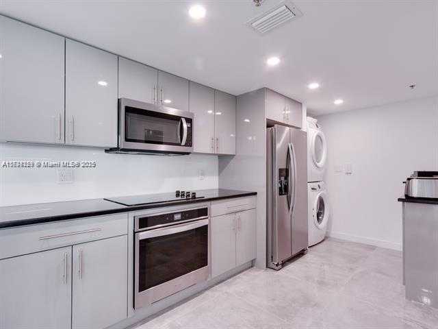 Small Image of 650 WEST AVE #2409, Miami Beach Number 21