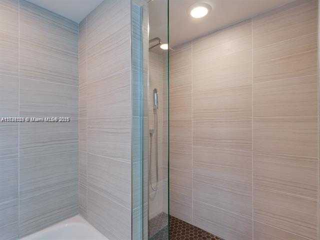 Small Image of 650 WEST AVE #2409, Miami Beach Number 32