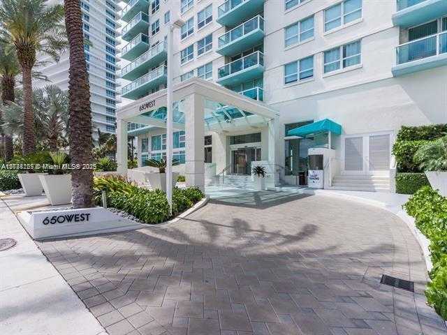 Small Image of 650 WEST AVE #2409, Miami Beach Number 5