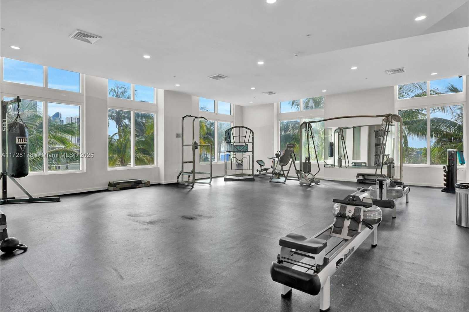 Small Image of 1900 NORTH BAYSHORE DR #1505, Miami Number 15