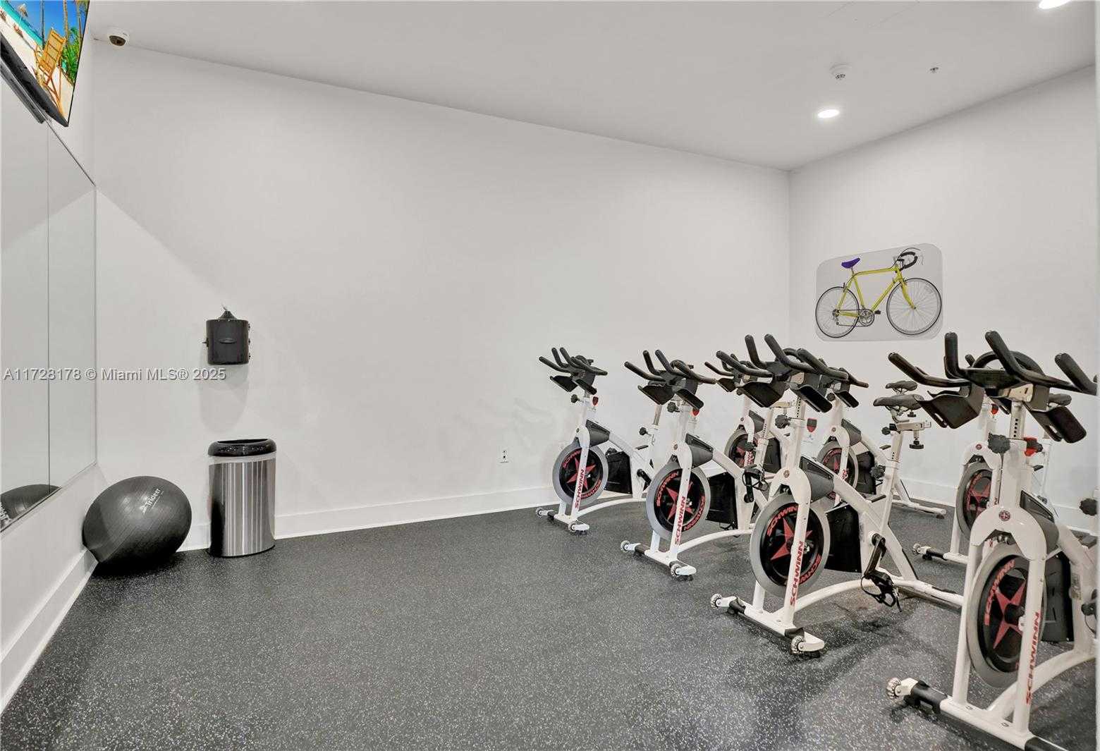 Small Image of 1900 NORTH BAYSHORE DR #1505, Miami Number 16