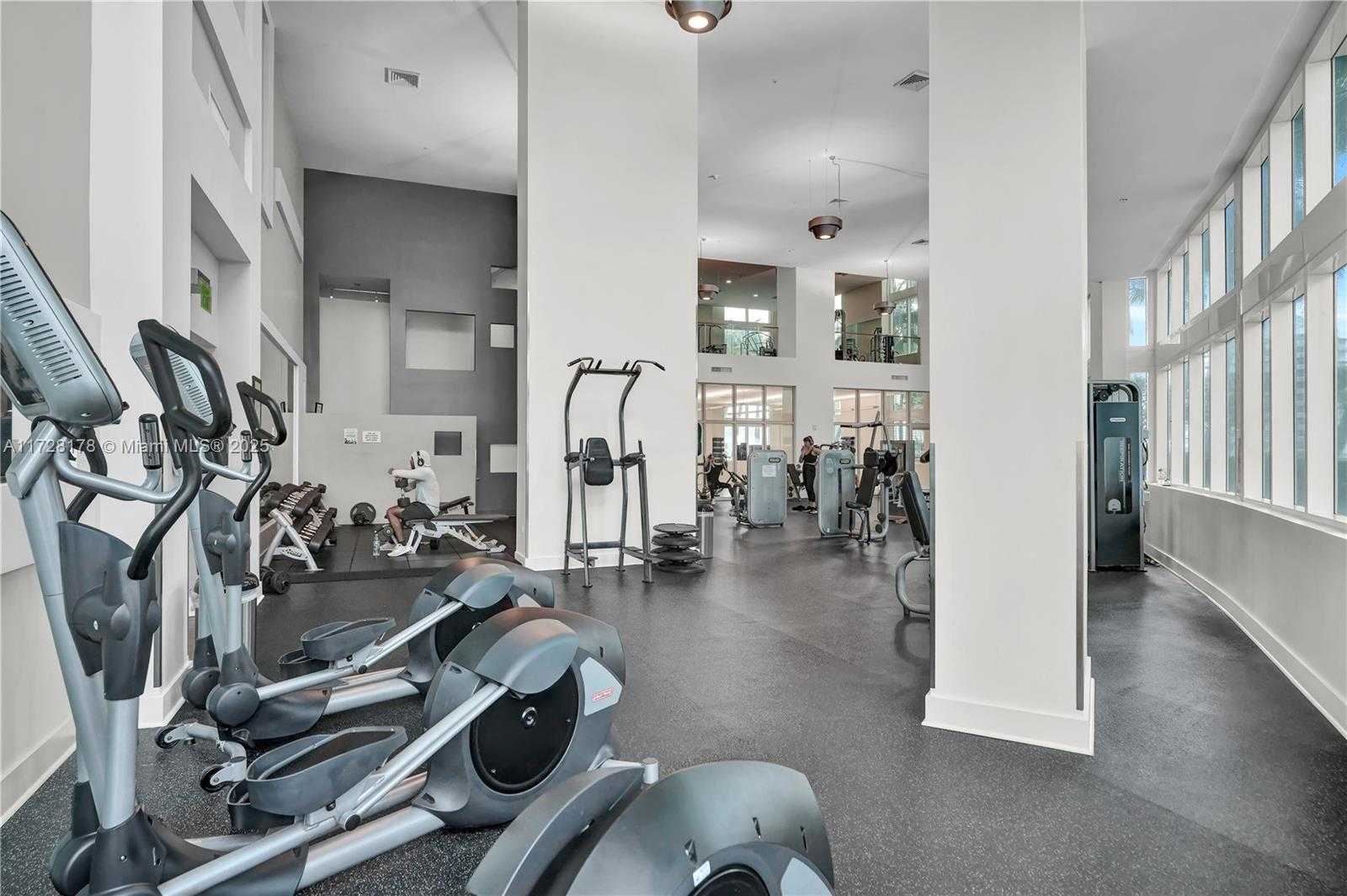 Small Image of 1900 NORTH BAYSHORE DR #1505, Miami Number 18