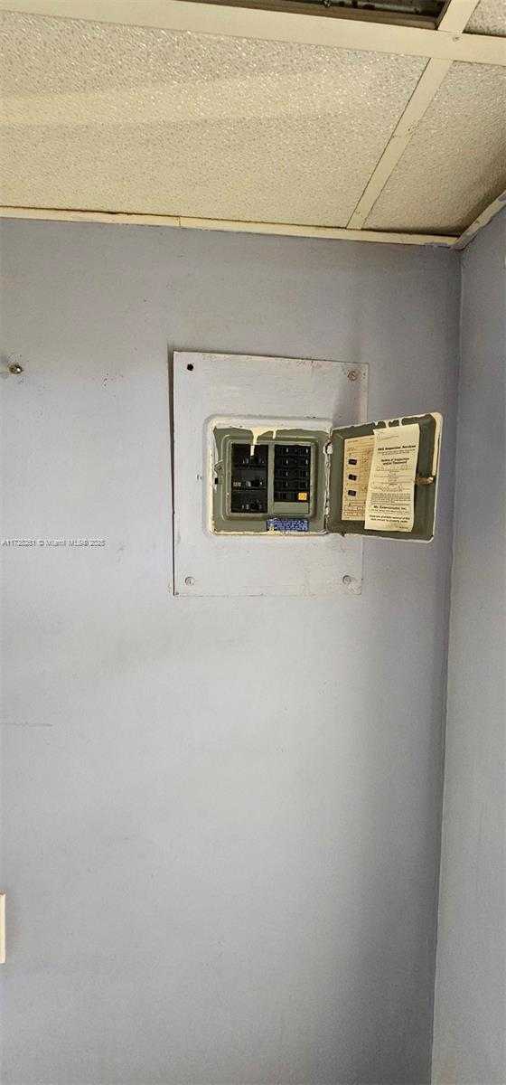 Imagen de Pequeño Objeto