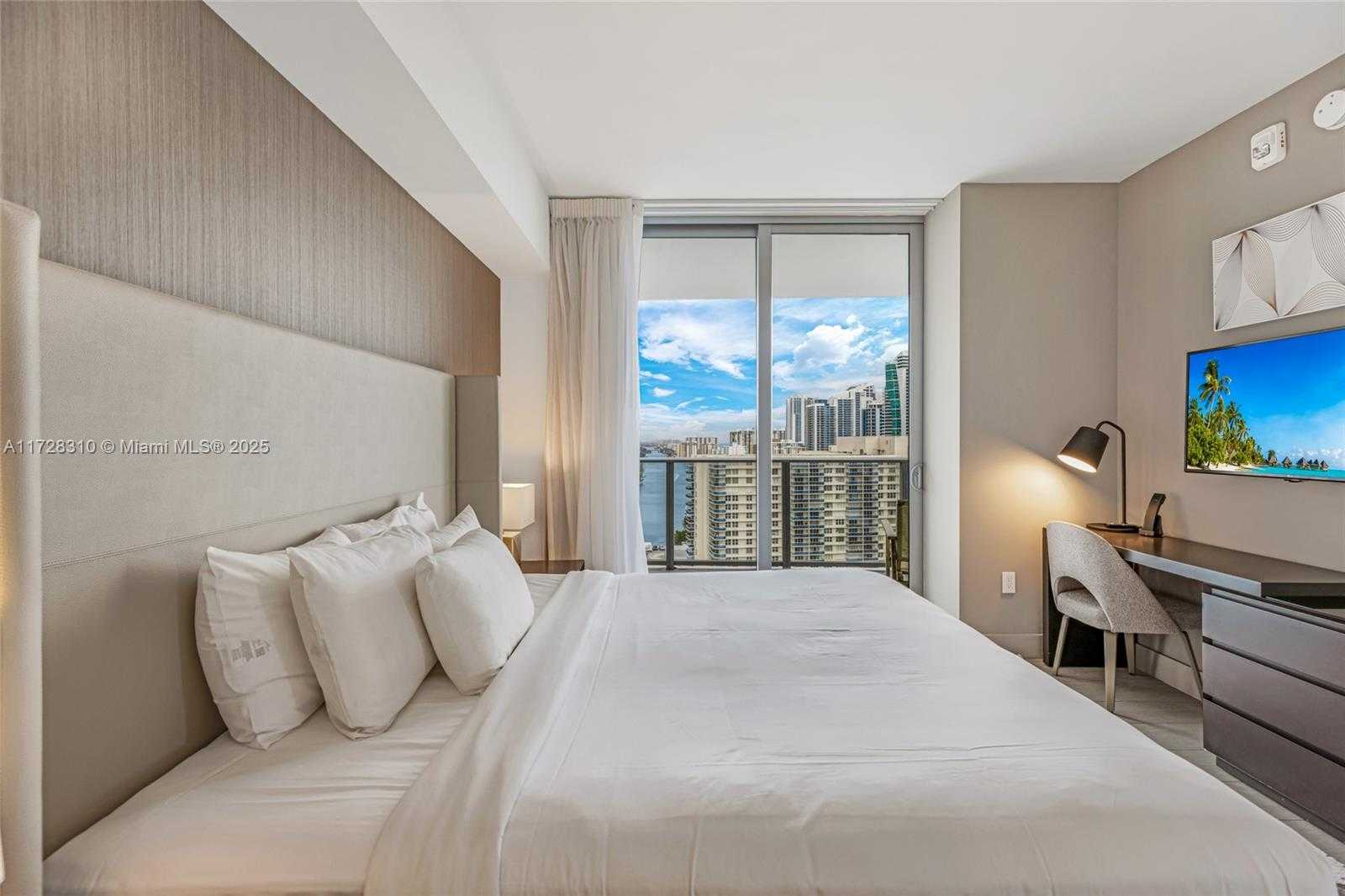 Small Image of 4010 SOUTH OCEAN DR #R1601, Hollywood Number 17