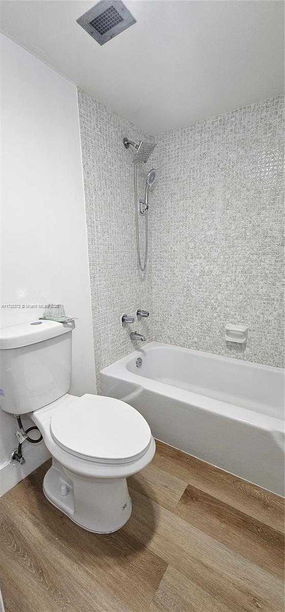 Small Image of 500 BAYVIEW DR #1117, Sunny Isles Beach Number 9