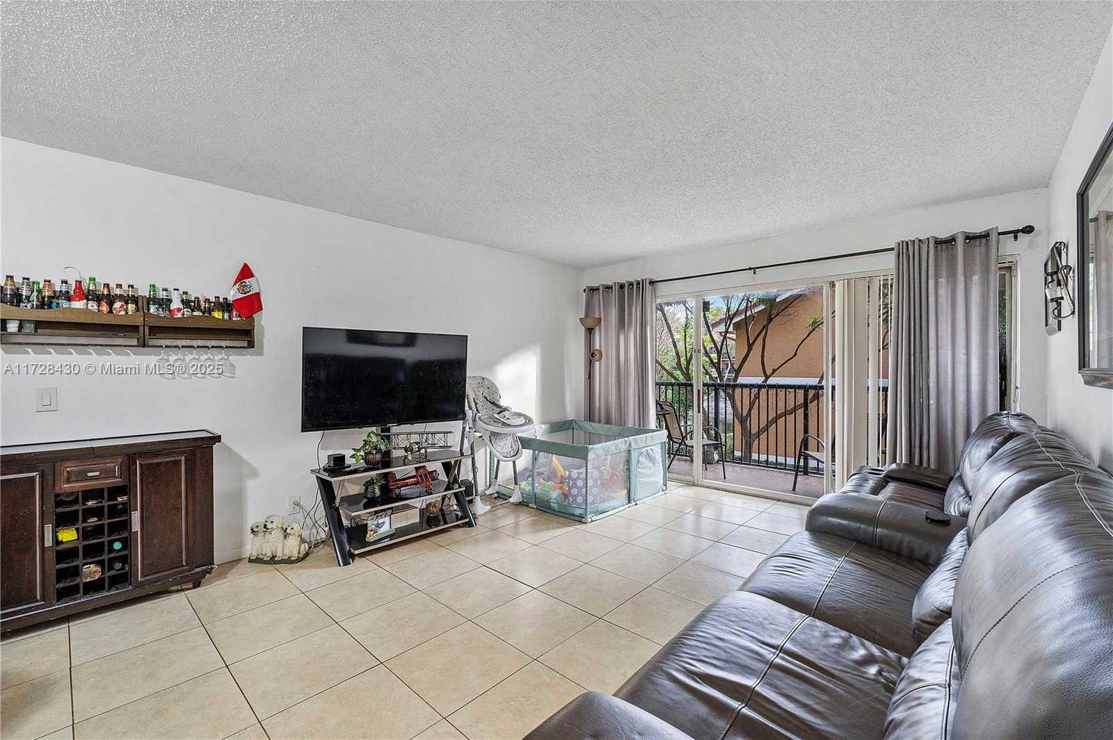 Small Image of 8761 WILES RD #206, Coral Springs Number 4