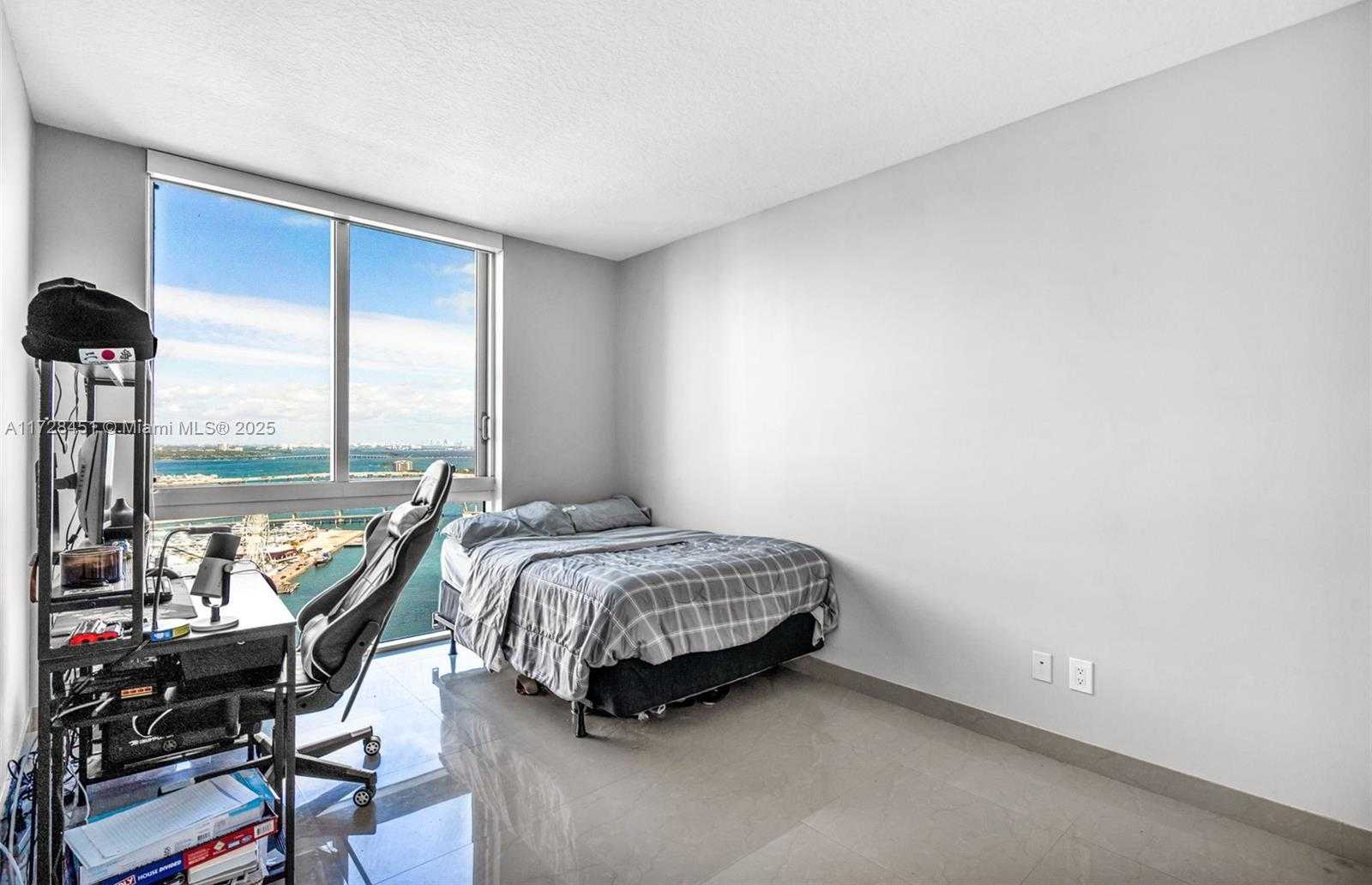 Small Image of 335 SOUTH BISCAYNE BLVD #3612, Miami Number 12