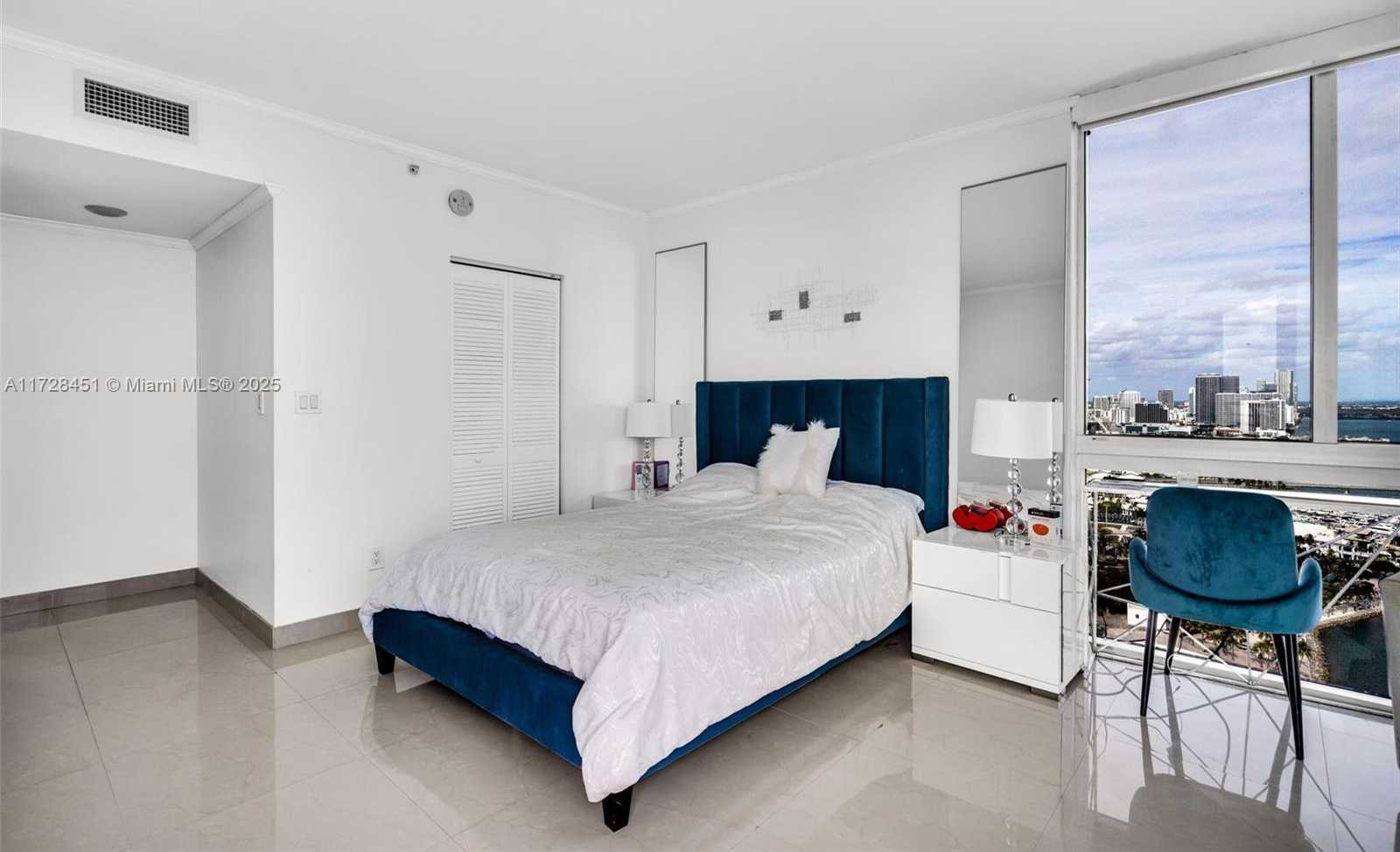 Small Image of 335 SOUTH BISCAYNE BLVD #3612, Miami Number 18