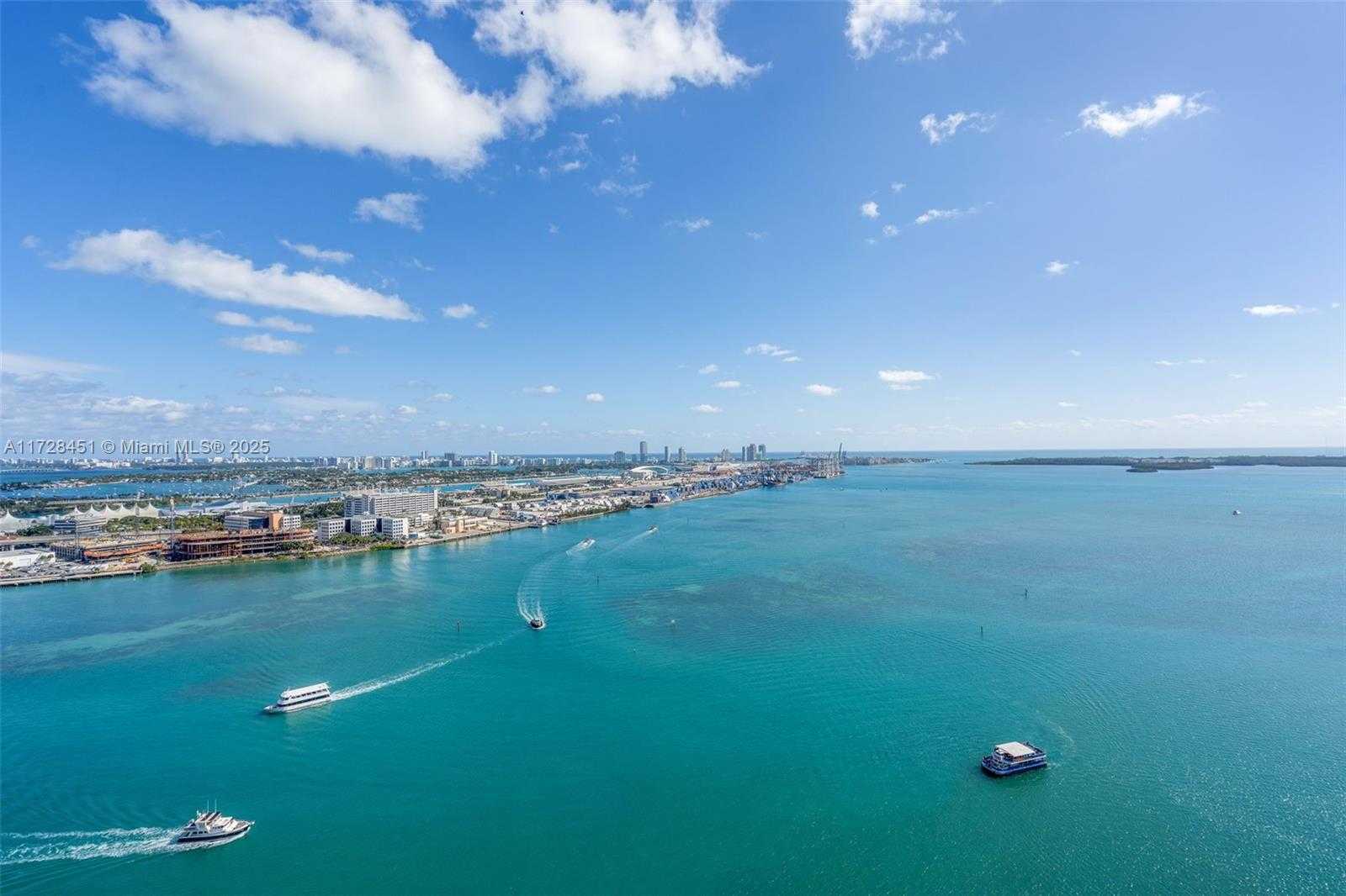 Small Image of 335 SOUTH BISCAYNE BLVD #3612, Miami Number 23