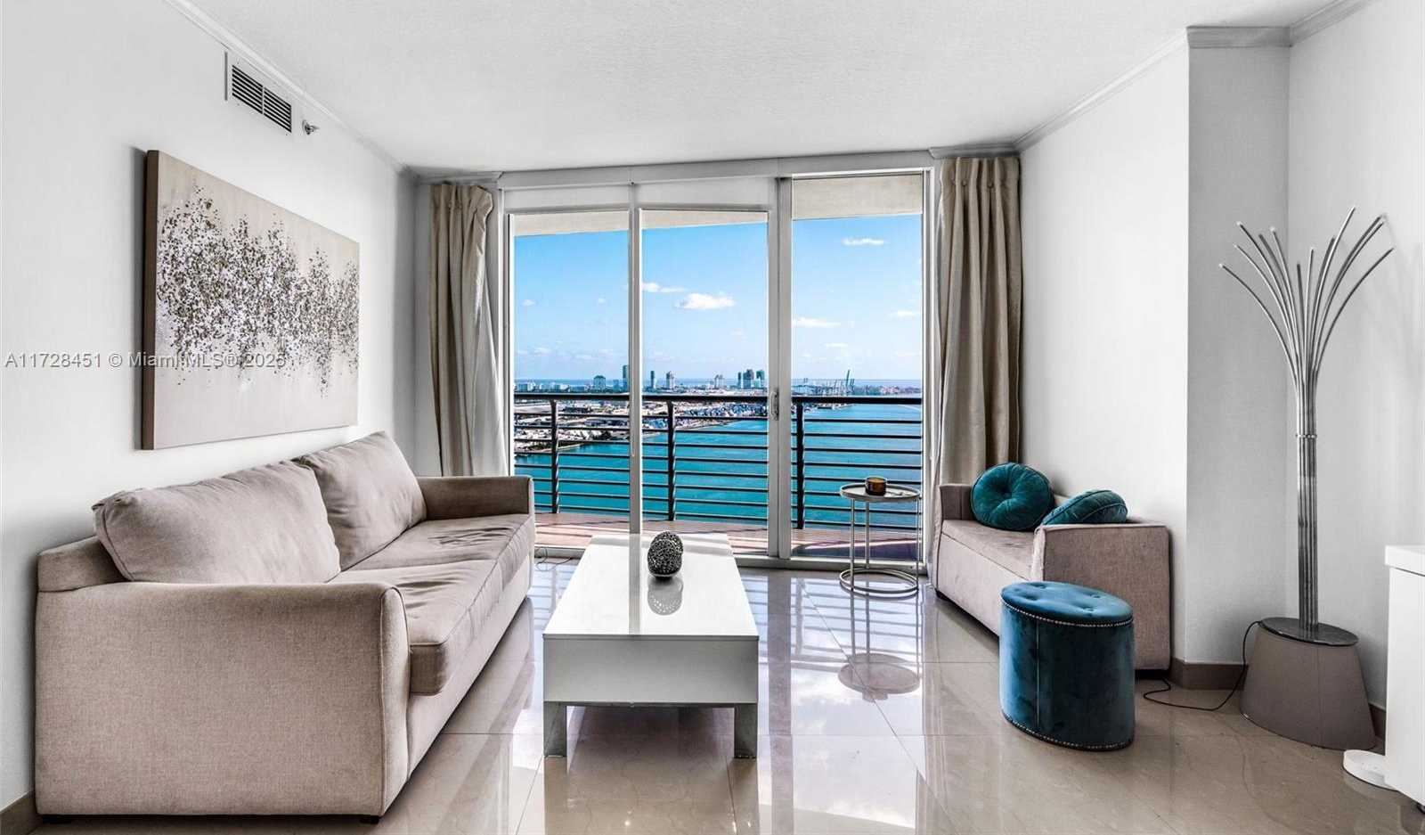 Small Image of 335 SOUTH BISCAYNE BLVD #3612, Miami Number 7